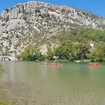 Naturiste Tikayan Petit Arlane Campsite Valensole