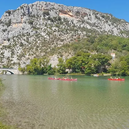 Naturiste Tikayan Petit Arlane Campingplatz Valensole