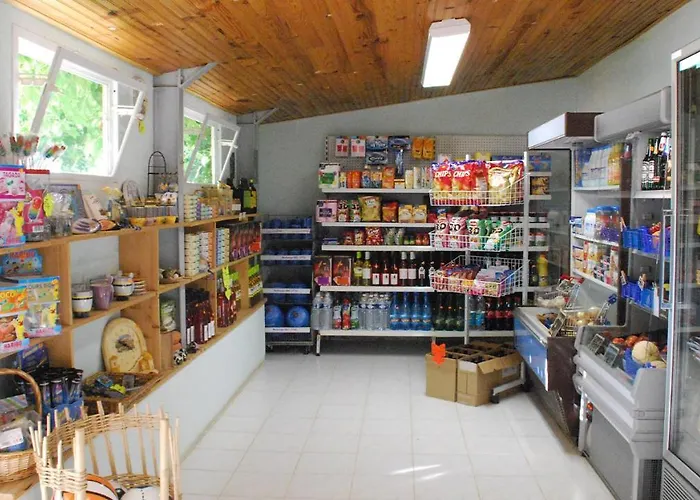 Campsite Naturiste Tikayan Petit Arlane Valensole