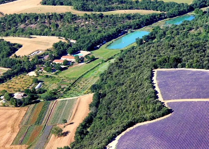 Campsite Naturiste Tikayan Petit Arlane Valensole