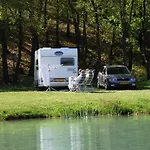Κάμπινγκ Naturiste Tikayan Petit Arlane Valensole