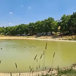 Naturiste Tikayan Petit Arlane Κάμπινγκ