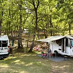 Naturiste Tikayan Petit Arlane Κάμπινγκ