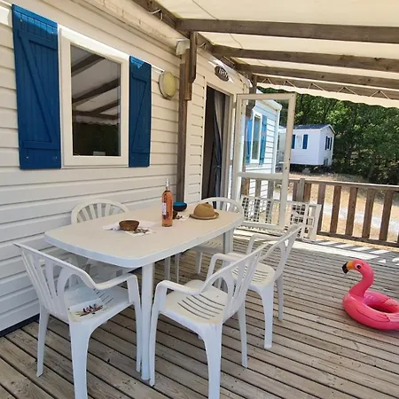 Naturiste Tikayan Petit Arlane Valensole