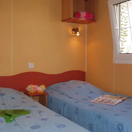 Naturiste Tikayan Petit Arlane Campsite Valensole