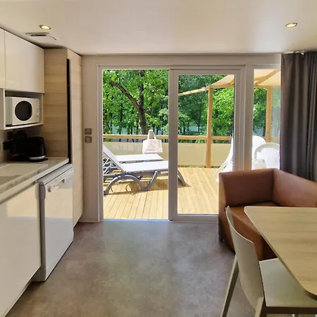 Naturiste Tikayan Petit Arlane Campsite Valensole
