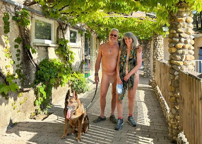 Campsite Naturiste Tikayan Petit Arlane Valensole